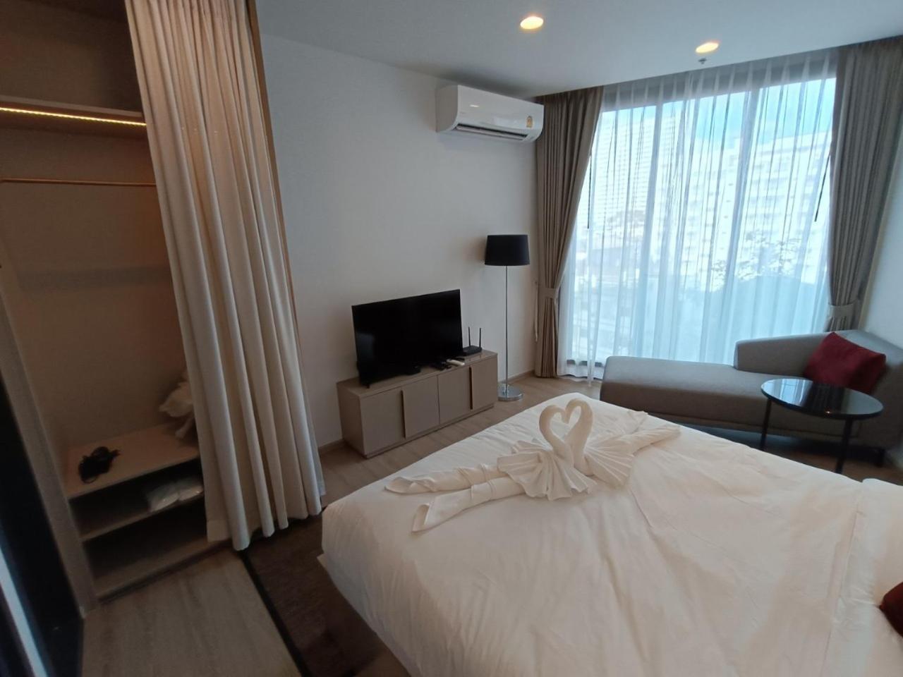 Downtown Chic Condo Rooftop Pool #En797 Pattaja Kültér fotó
